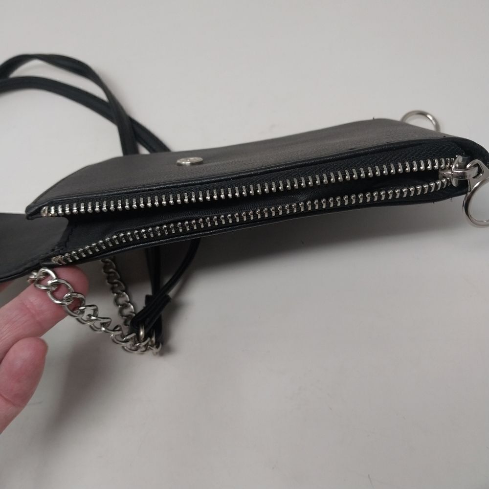 EXPRESS CROSSBODY BAG - Picture 8 of 11